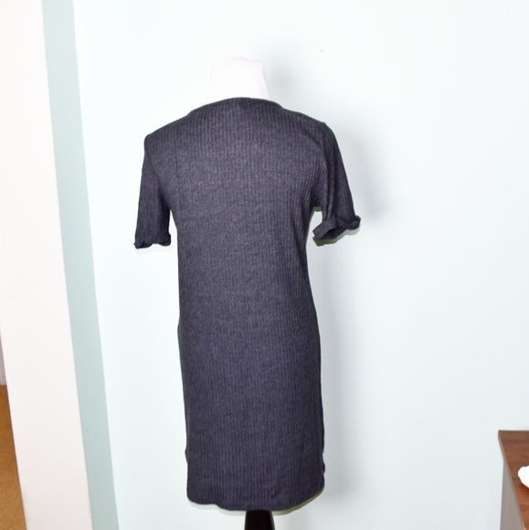 Gorgeous Grey Ribbed Flowy Dress - Picture 2 of 2